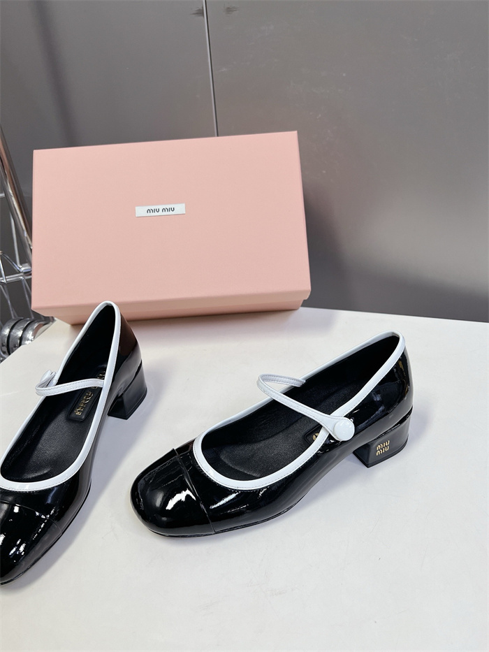 20250101214004/20241215003756_ab62b2526ad862d27eff3825ef72fc30_uy5n.jpg Array