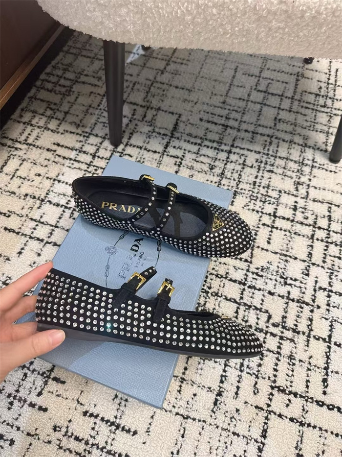 20250101214004/20241215005015_ab62b2526ad862d27eff3825ef72fc30_19wz.jpg Array