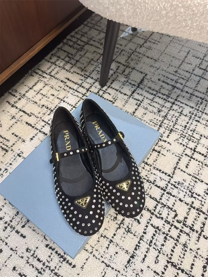 20250101214004/20241215005133_ab62b2526ad862d27eff3825ef72fc30_cvzz.jpg Array