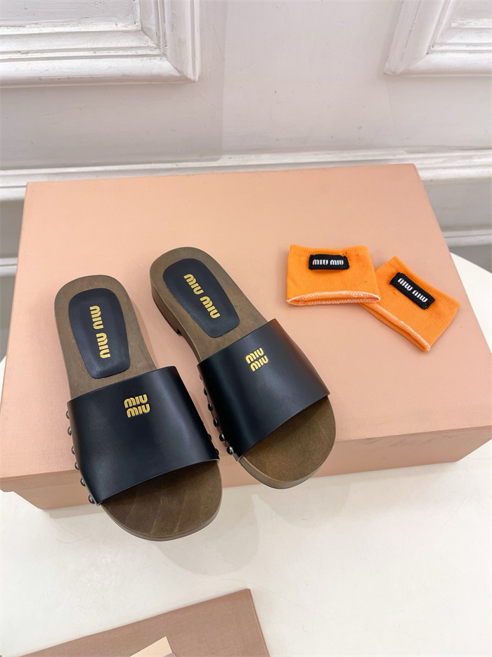 20250101214004/20241215011233_ab62b2526ad862d27eff3825ef72fc30_t6cs.jpg Array