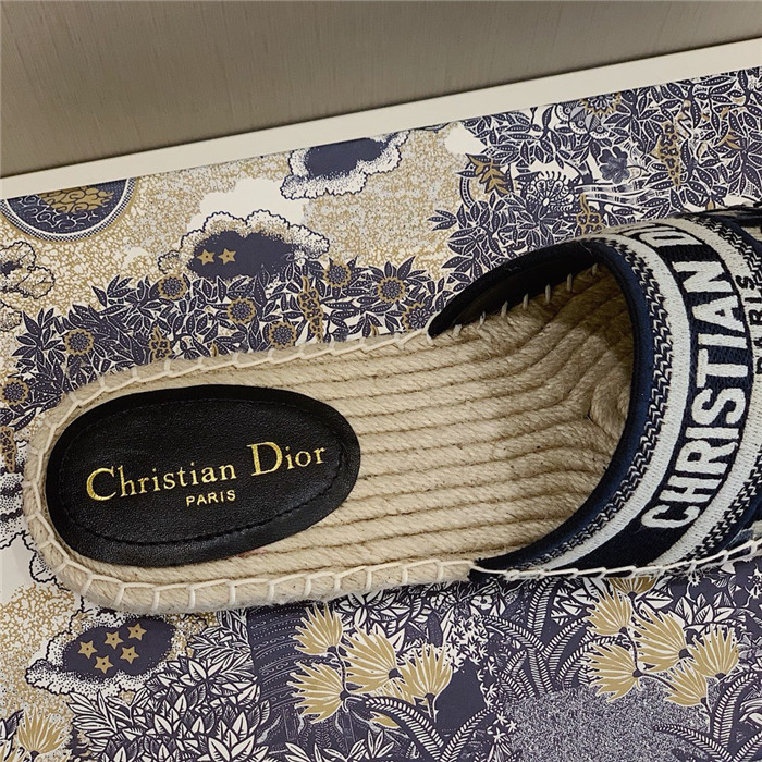 20250101214004/2141ea94702ec2211305de502cb81d3d_1599627118_4508.jpg Array