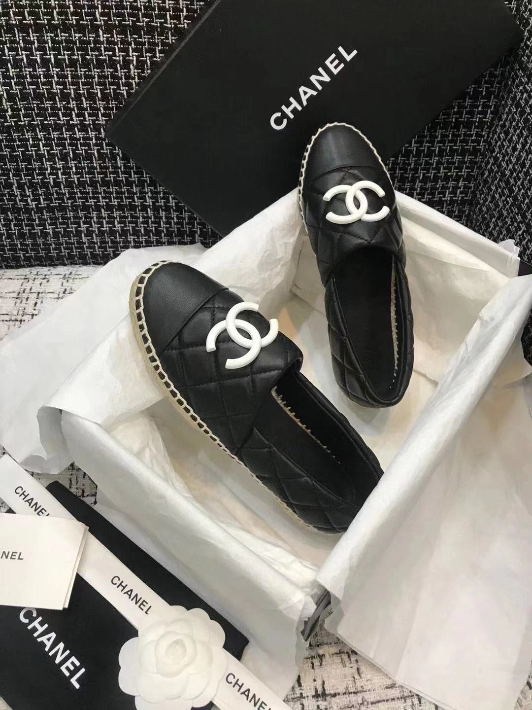 Chanel 샤넬 단화 C1890-2 신상 (250사이즈 주문제작)