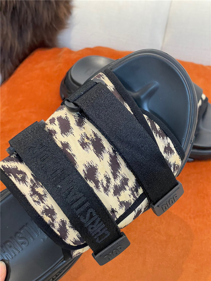 20250101214004/307935d1faa5bc156d3d90d633e6a9e2_1651229953_0042.jpg Array