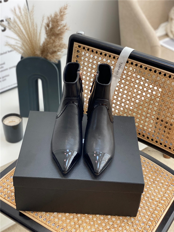 Chanel  샤넬 여성용 부츠 (굽높이6CM) C28991