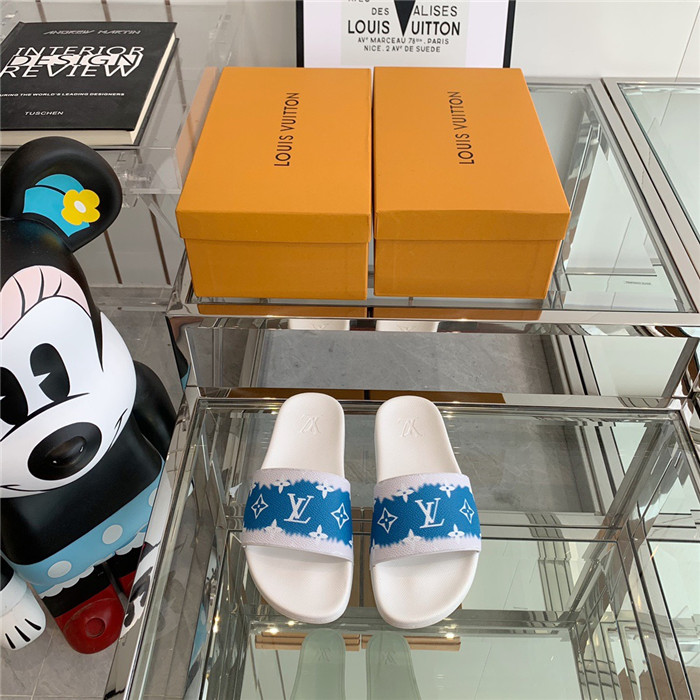 LOUIS VUITTON 루이비통 여성용 슬리퍼 L4504