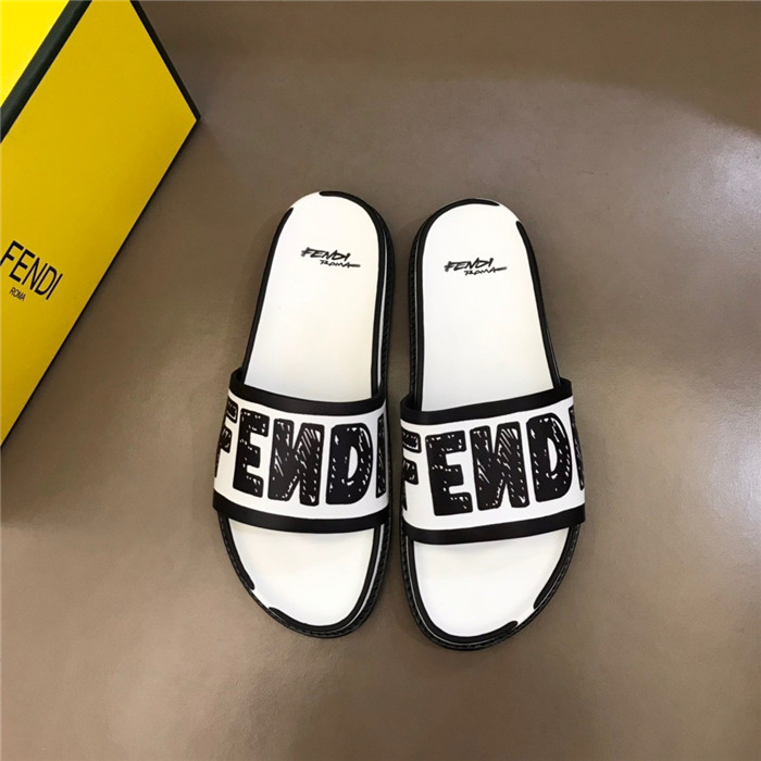 Fendi 펜디 남성용 슬리퍼 F74551