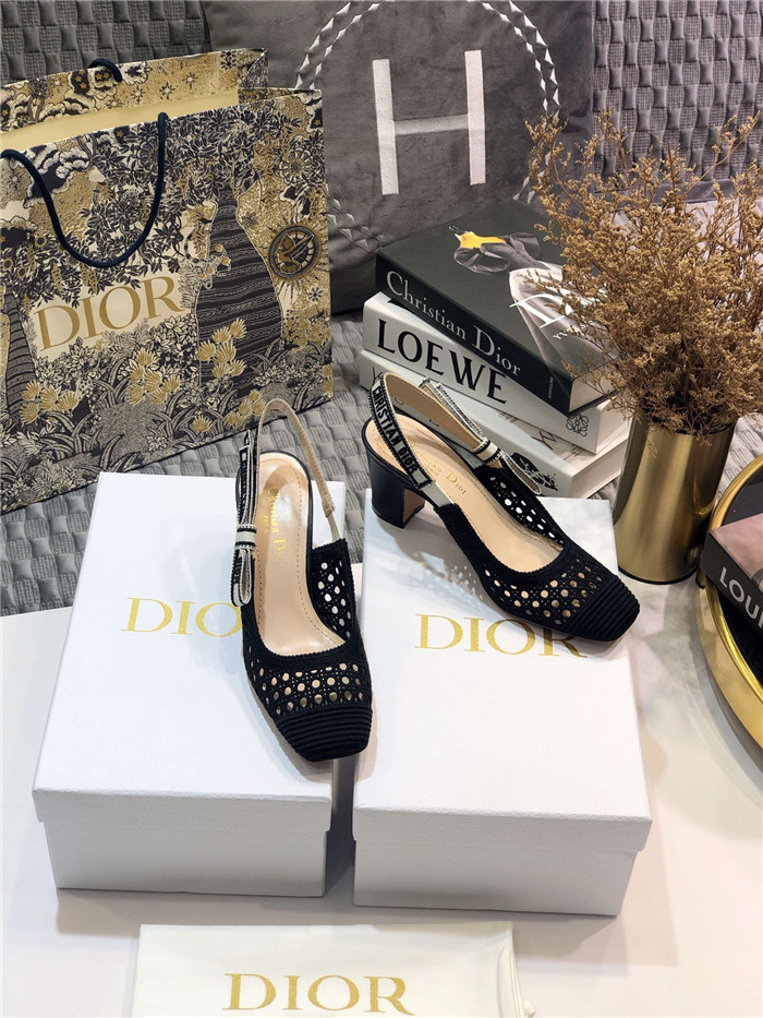 20250101214004/5fc4955214381ceb9a4d22d4d42e2e7e_1606491029_8835.jpg Array