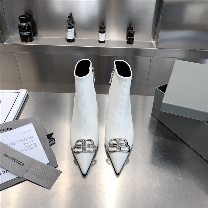 20250101214004/63b9d14c8cab6b16fd89cc24e88f3512_1605679885_9547.jpg Array