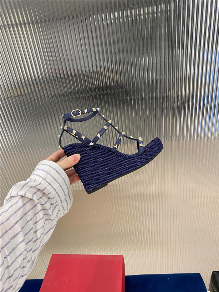 20250101214004/647e2957d01a5ac503c6d29b28a516f3_1619152349_0593.jpg Array