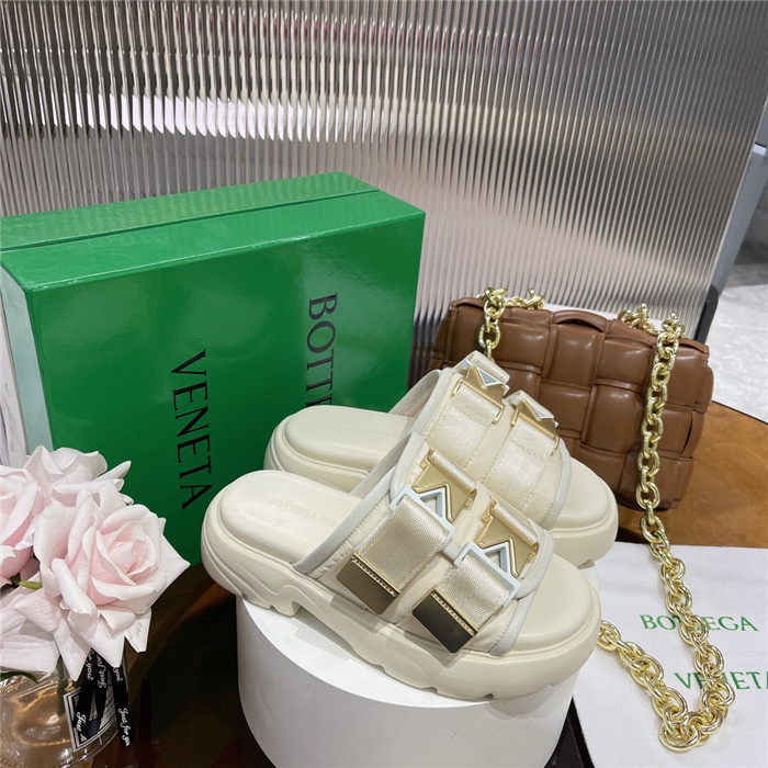 BOTTEGA VENETA 보테가 베네타 여성용 슬리퍼 BV69088
