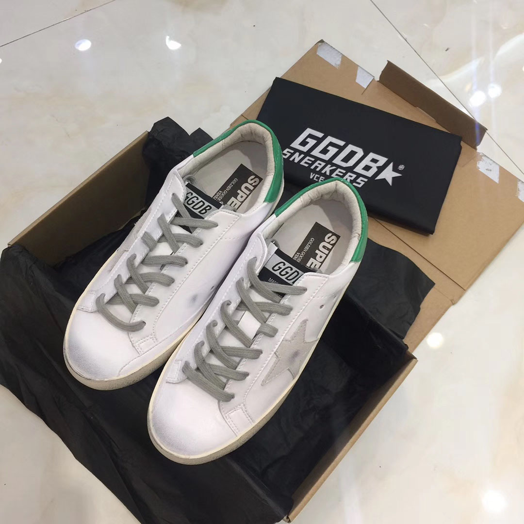 골든구스 디럭스 브랜드 슈퍼스타 스니커즈 GD10811-34