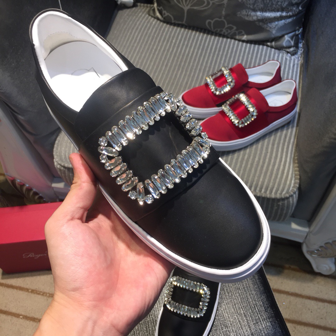 로저비비에 스니커즈 (250사이즈 주문제작)