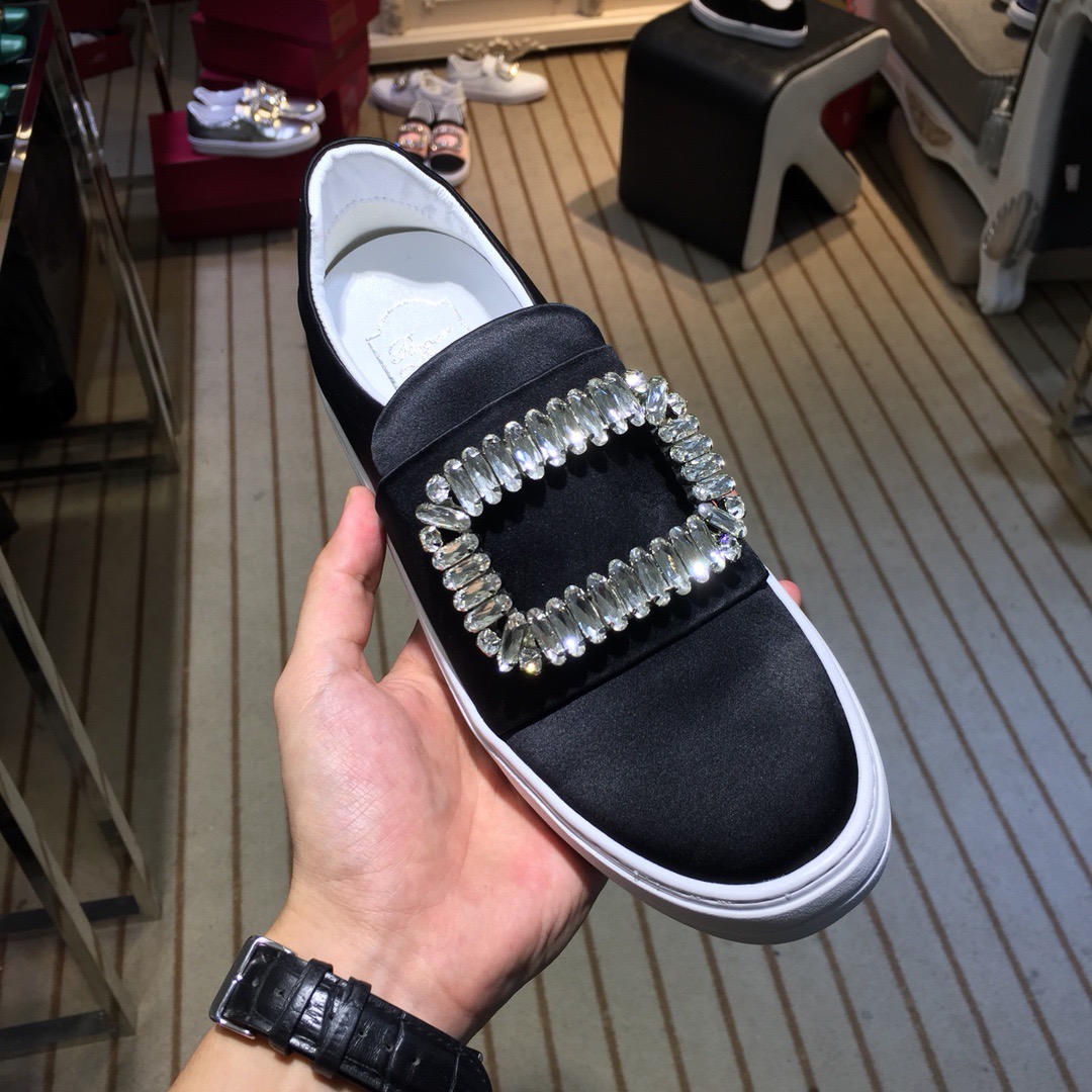 로저비비에 스니커즈 (250사이즈 주문제작)