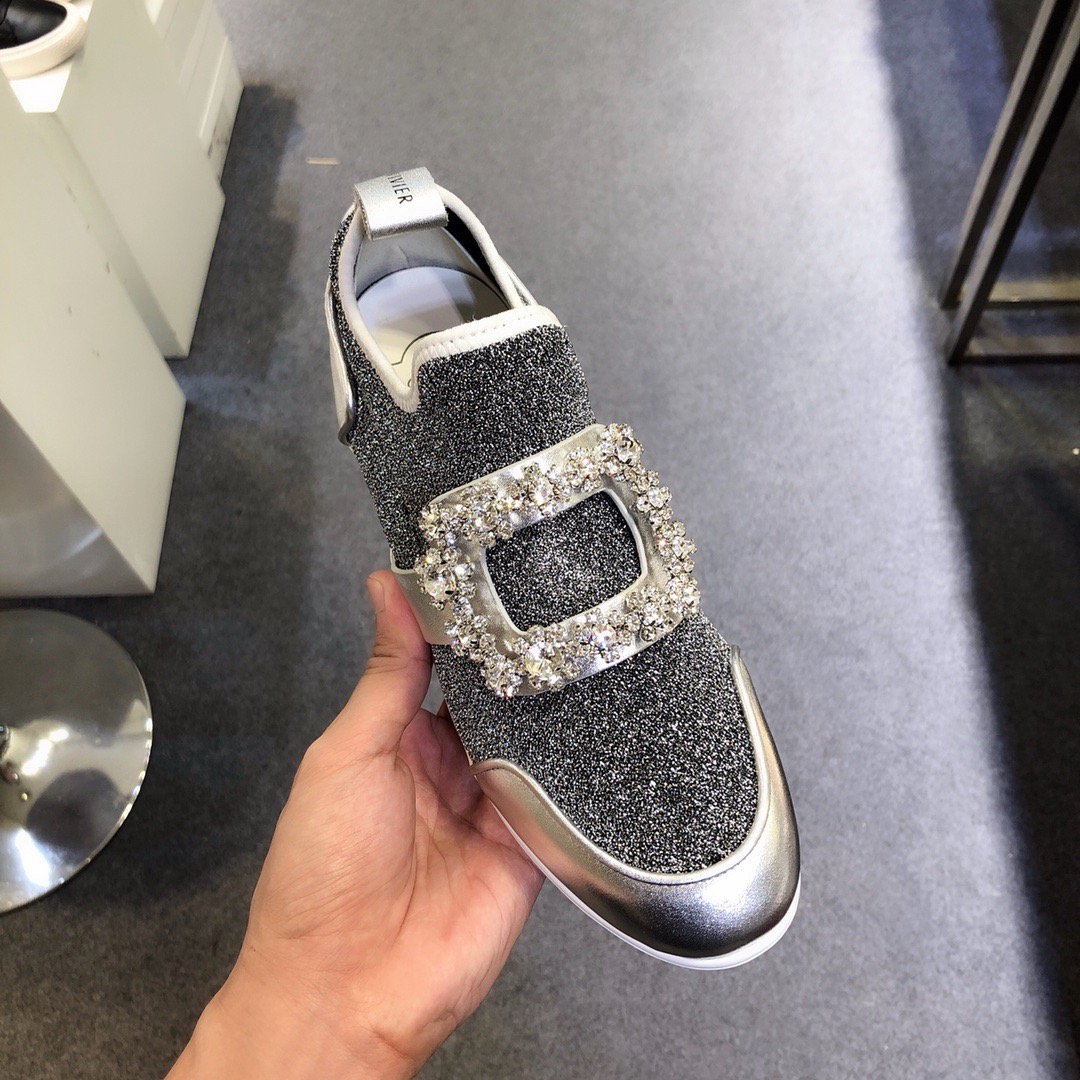 로저비비에 스니커즈 (250사이즈 주문제작)