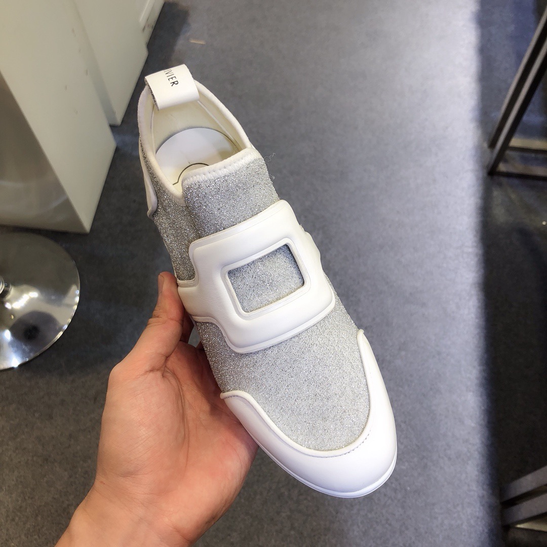 로저비비에 스니커즈 (250사이즈 주문제작)