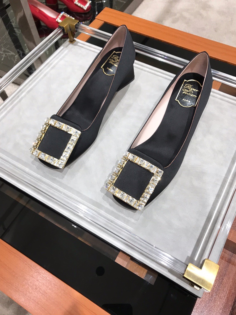 로저비비에 구두  봄신상