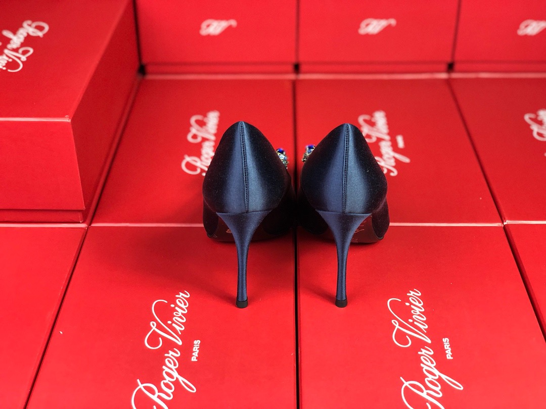 20250101214004/ad19caa1ea739ce25d5fdcdaefadfd8c_1591026886_0429.jpg Array