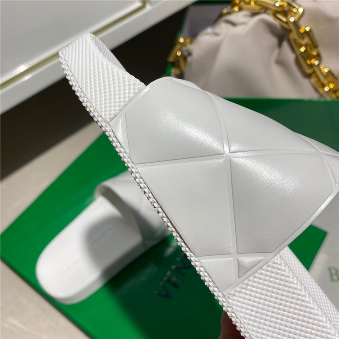 20250101214004/cd7fd279f4ad7abfcc21b61064d217bd_1605849142_6855.jpg Array