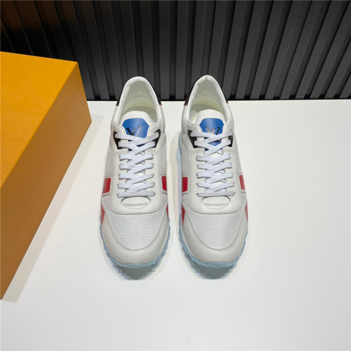 LOUIS VUITTON 루이비통 남성용 스니커즈 L70870