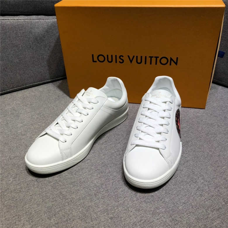 루이비통 남성용 스니커즈 L8800-2 신상