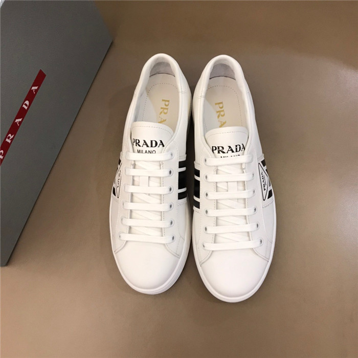 프라다 남성용 스니커즈 P45005-1 2020/신상