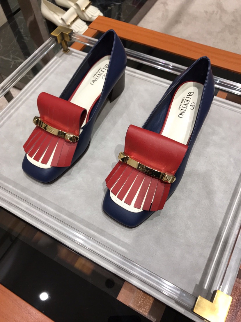 발렌티노 구두 굽높이6CM 봄신상