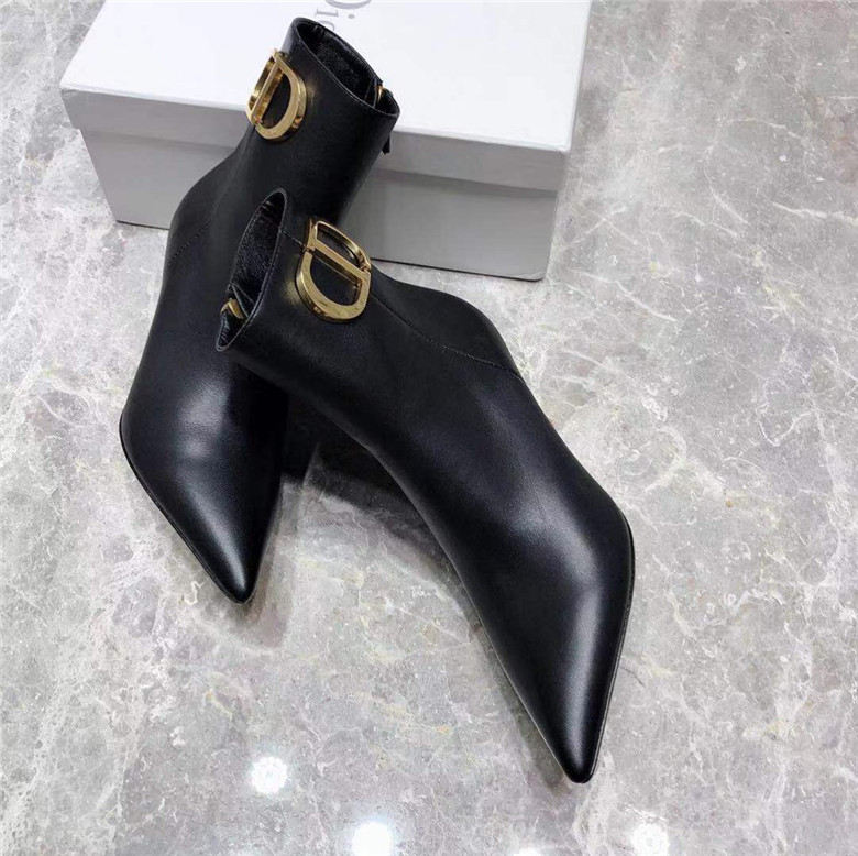 디올 부츠 D5050 신상 (220,250,255사이즈 주문제작)