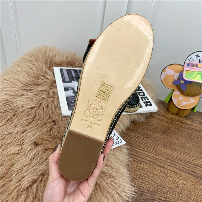 20250101214004/e296ac953ce54db40af2483f4aa97c70_1610598405_6564.jpg Array