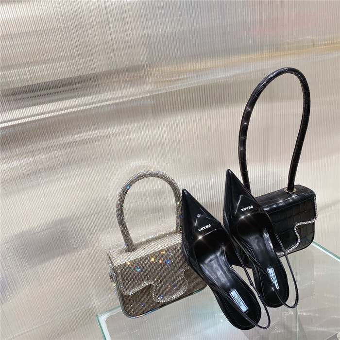 20250101214004/e296ac953ce54db40af2483f4aa97c70_1610598501_0639.jpg Array