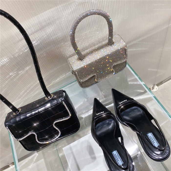 20250101214004/e296ac953ce54db40af2483f4aa97c70_1610598504_3584.jpg Array