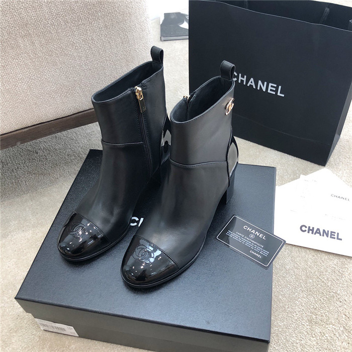 CHANEL 샤넬 여성용 부츠 C68008