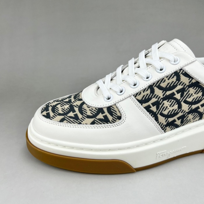 20250101214004/ec2010116ee30a11b272e35cf3734bc6_1670379198_5558.jpg Array