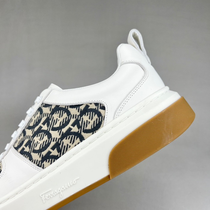 20250101214004/ec2010116ee30a11b272e35cf3734bc6_1670379198_889.jpg Array