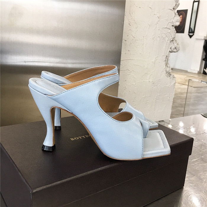 20250101214004/f25bbd65613989a93fb7e46cff1653d1_1591106248_0784.jpg Array