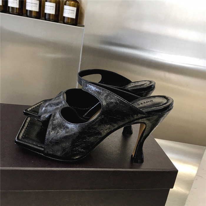 20250101214004/f25bbd65613989a93fb7e46cff1653d1_1591106285_1637.jpg Array