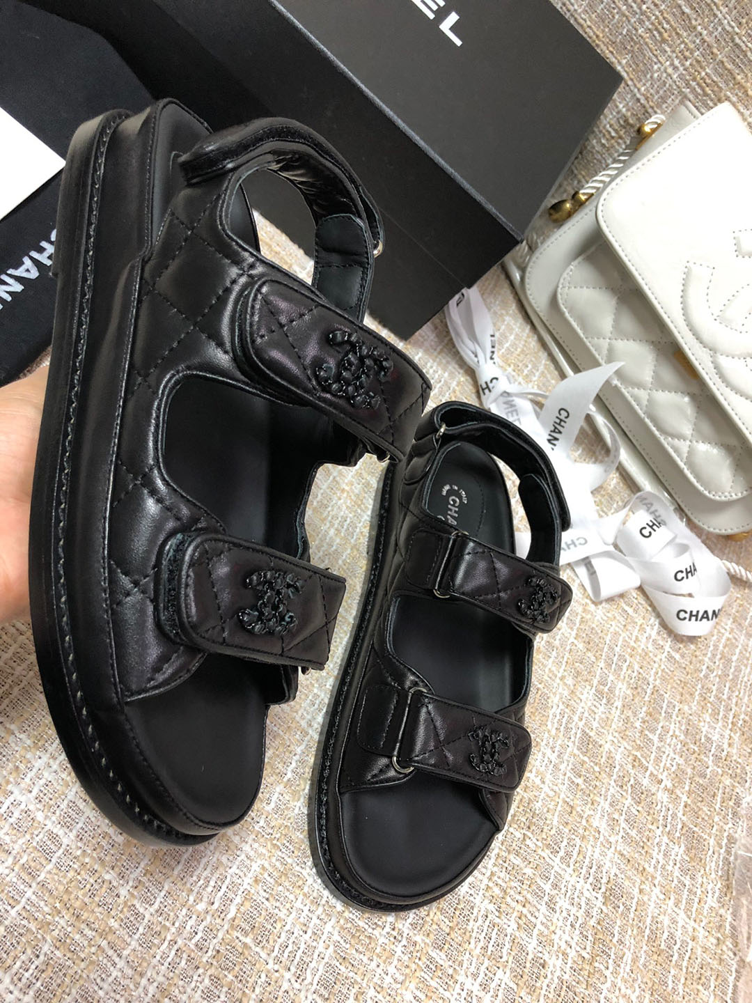 20250101214004/f25bbd65613989a93fb7e46cff1653d1_1591109596_0834.jpg Array