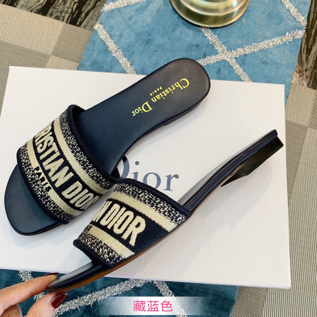 20250101214004/f25bbd65613989a93fb7e46cff1653d1_1591120607_3286.jpg Array