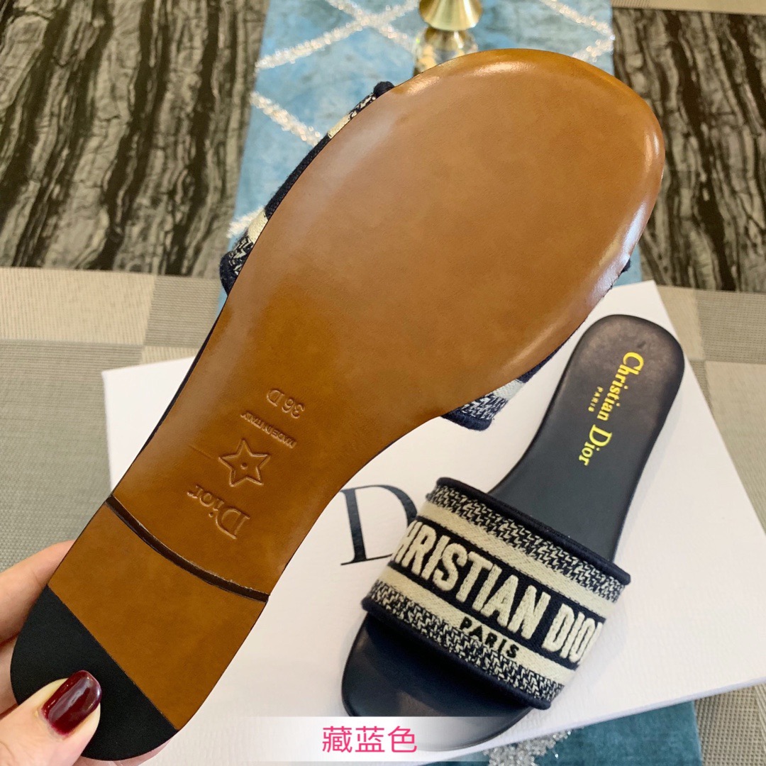 20250101214004/f25bbd65613989a93fb7e46cff1653d1_1591120609_3543.jpg Array