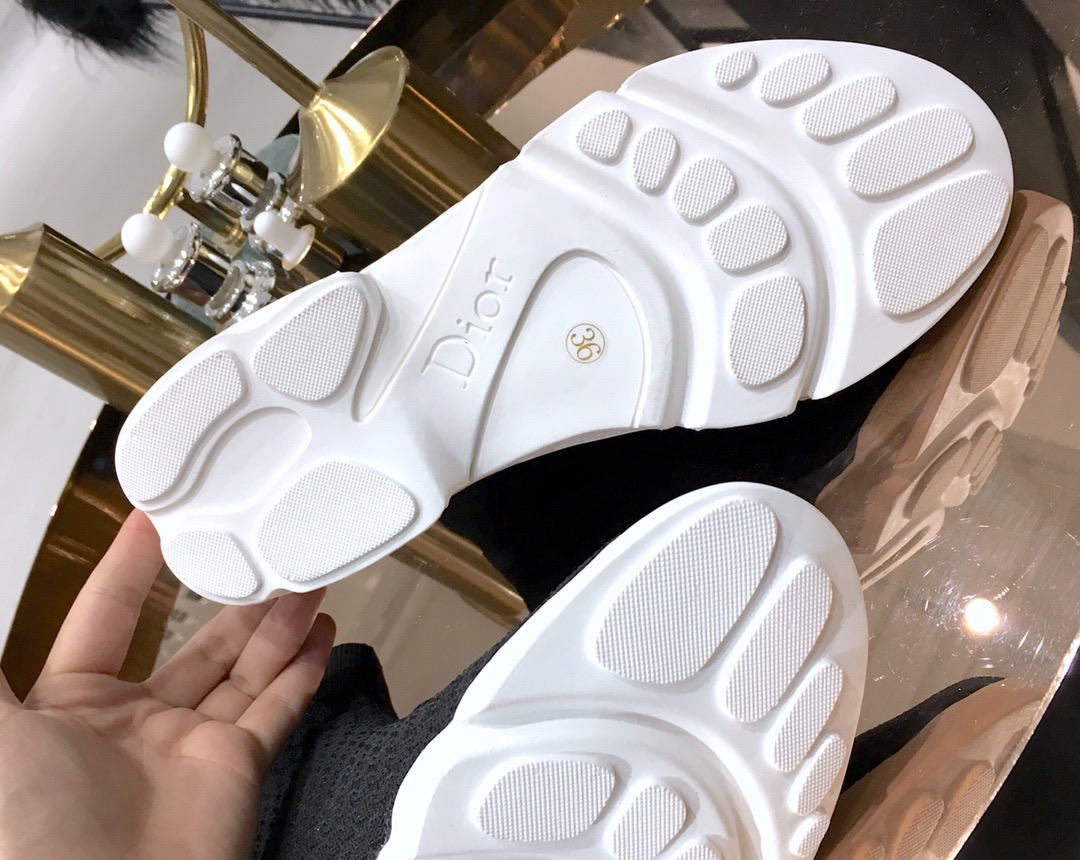 20250101214004/f25bbd65613989a93fb7e46cff1653d1_1591121217_5572.jpg Array