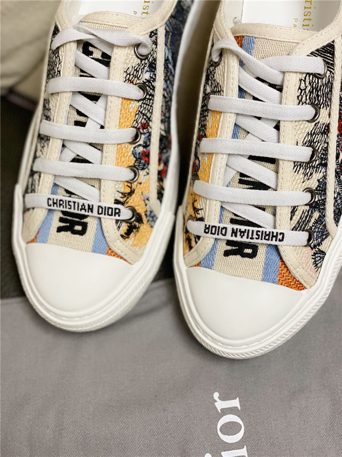 20250101214004/f25bbd65613989a93fb7e46cff1653d1_1591123485_2032.jpg Array