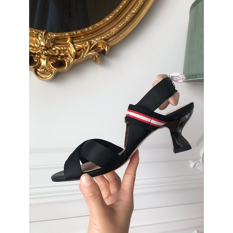 20250101214004/f25bbd65613989a93fb7e46cff1653d1_1591125252_1514.jpg Array