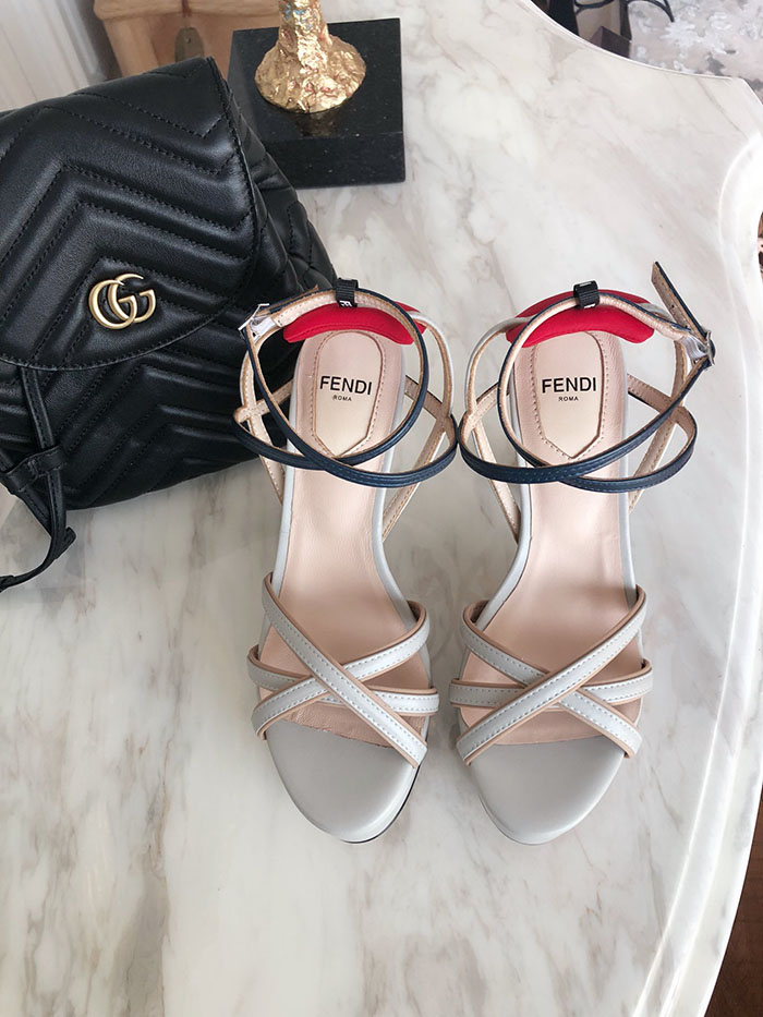 팬디 샌들힐 봄신상