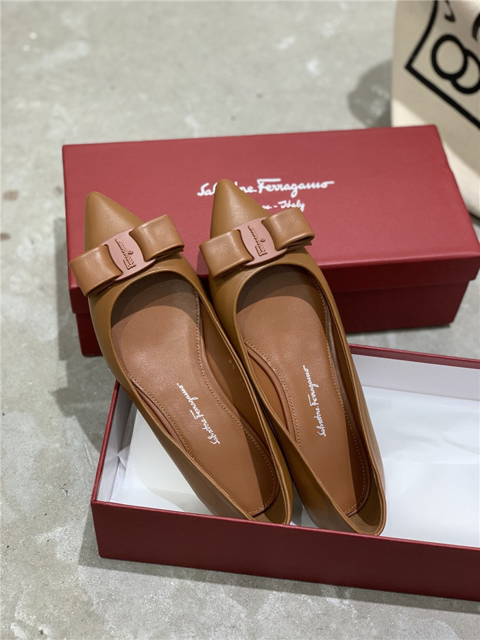 페레가모 여성용 단화 굽높이2CM F60099-3 2020/신상