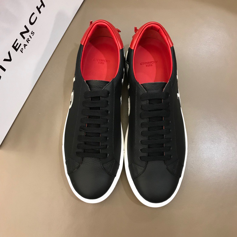 지방시 남성 스니커즈 봄신상