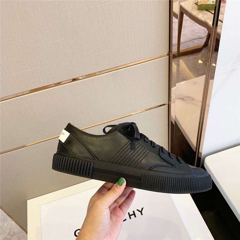 20250101214004/f25bbd65613989a93fb7e46cff1653d1_1591131508_057.jpg Array