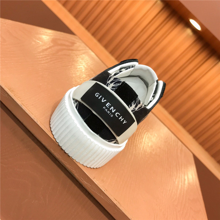 20250101214004/f25bbd65613989a93fb7e46cff1653d1_1591131941_2015.jpg Array