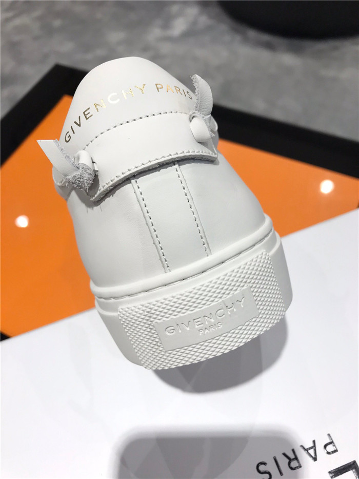 20250101214004/f25bbd65613989a93fb7e46cff1653d1_1591132331_9994.jpg Array