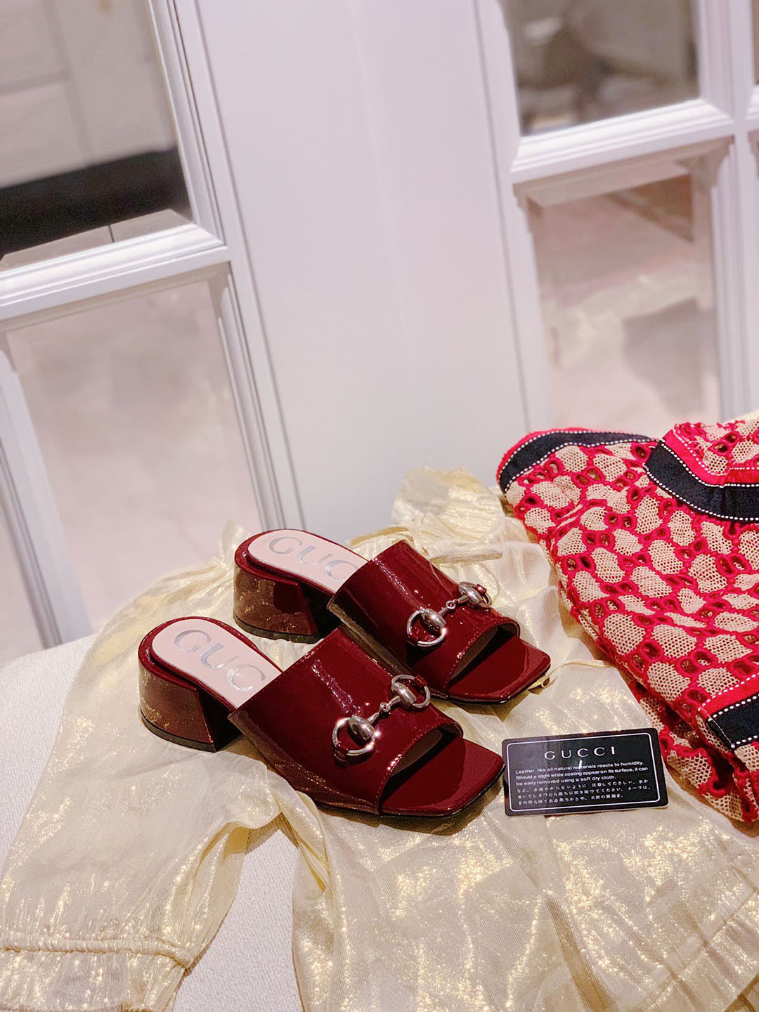 구찌 샌들 봄신상 (250사이즈 주문제작)