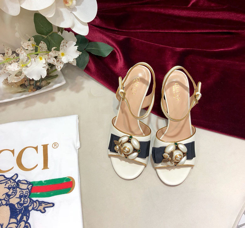 구찌 샌들 굽높이7.5CM 봄신상