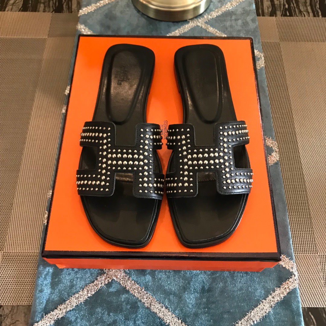 에르메스 슬리퍼 봄신상